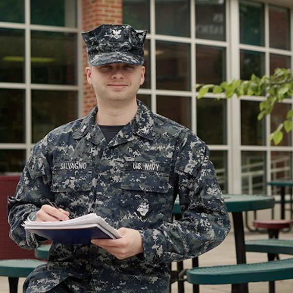 博彩平台 State 军人和退伍军人