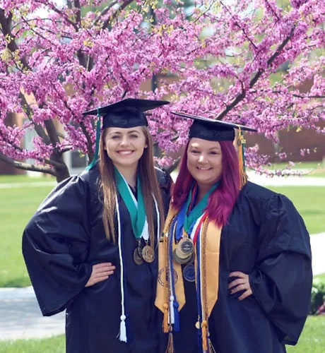 东北国家荣誉 Grads