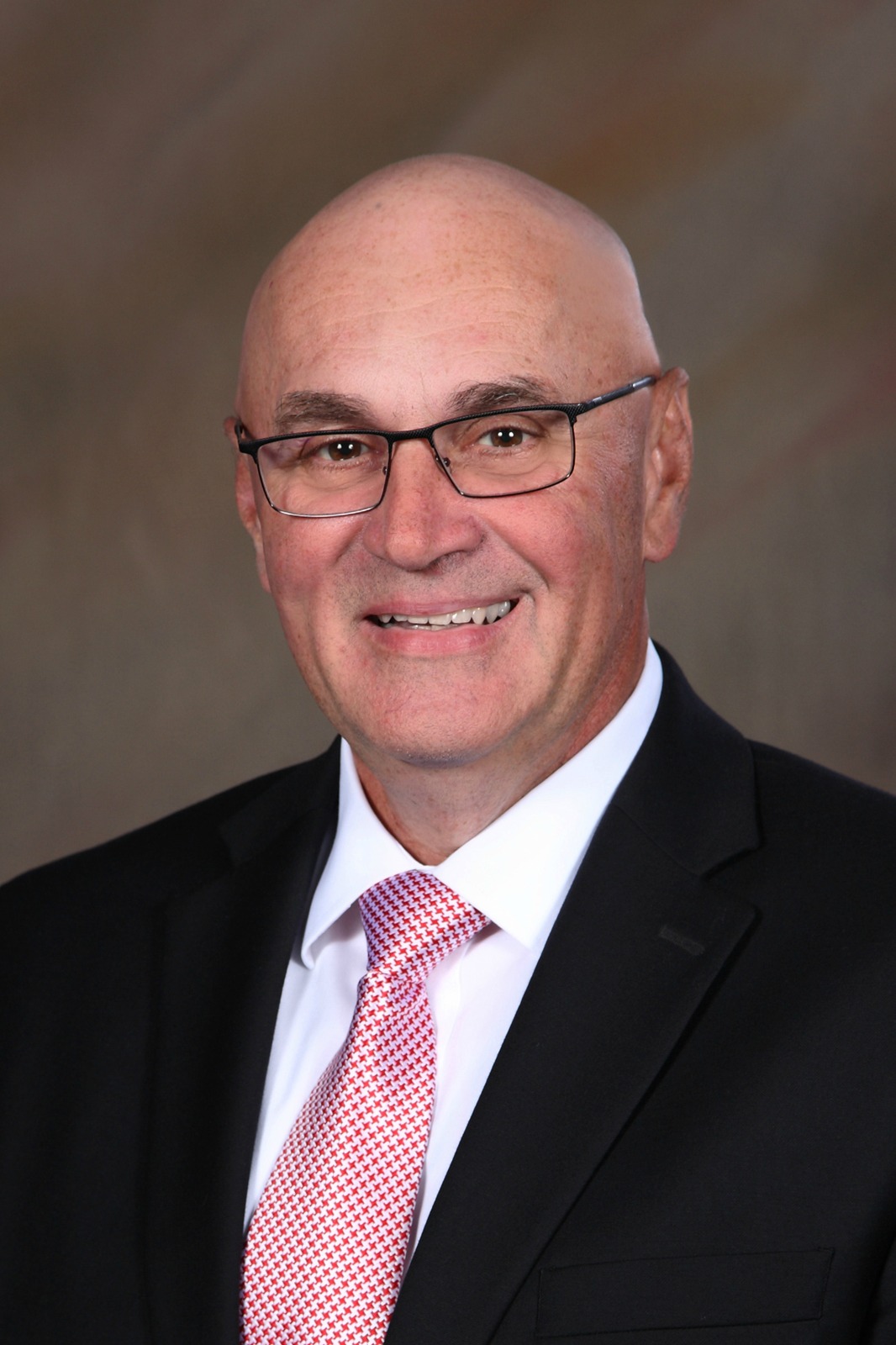 Jeffrey R. Dykes - 东北国家基金会主席