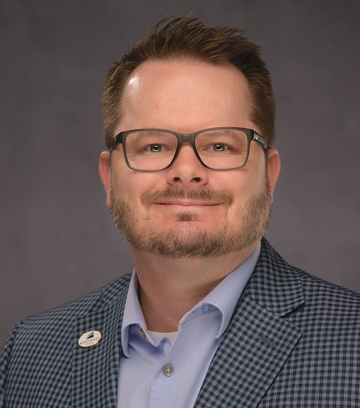 杰克约翰逊 - 博彩平台 State 校友 Office