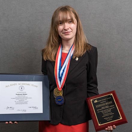 斯蒂芬妮·博尔登