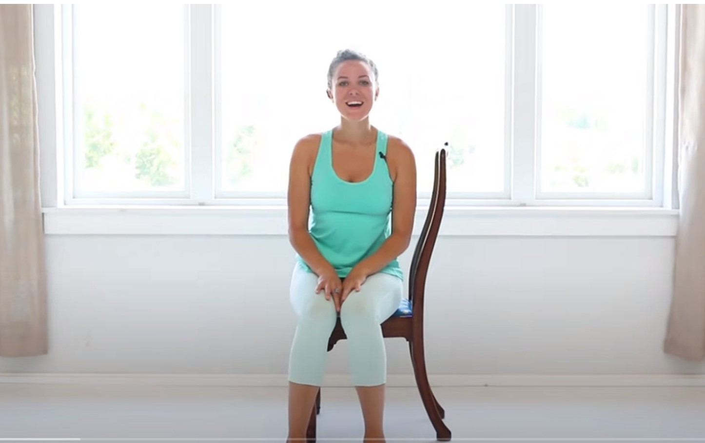 Desk yoga - 博彩平台 State virtual calm room