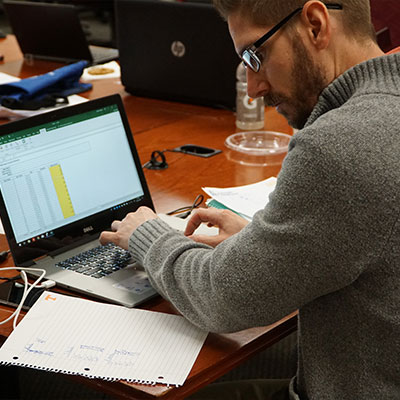 课程时间表 - 人力资源解决方案